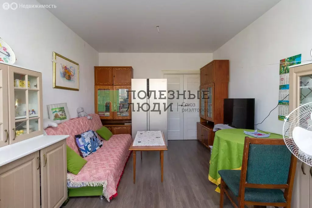 2-комнатная квартира: Красноярск, улица Петра Ломако, 16 (60 м) - Фото 2