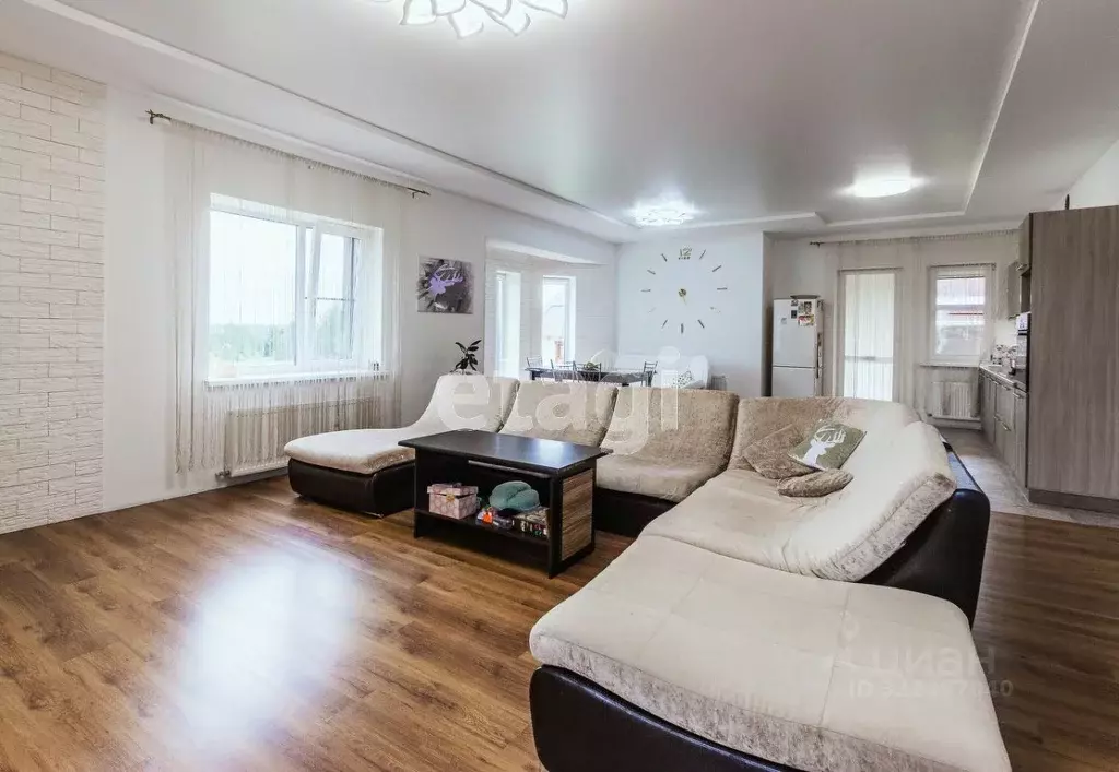 Дом в Вологодская область, д. Нагорье ул. Парковая, 5 (216 м) - Фото 1