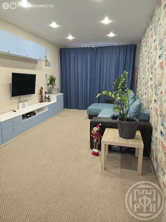 3-комнатная квартира: Приозерск, улица Суворова, 29 (73.6 м) - Фото 1