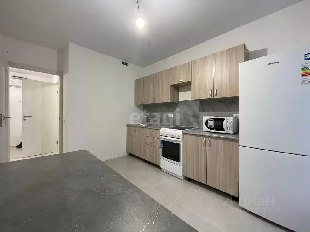 1-к кв. Тюменская область, Тюмень Полевая ул., 117к7 (35.0 м) - Фото 1