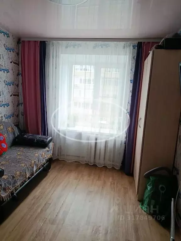 3-к кв. Удмуртия, Глазов ул. 70 лет Октября, 13 (56.0 м) - Фото 0