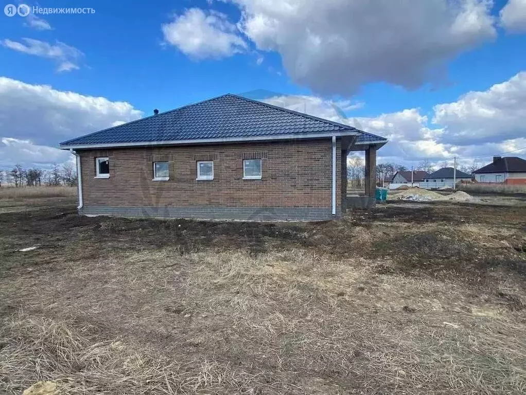Дом в Белгородская область, Яковлевский муниципальный округ, село ... - Фото 1