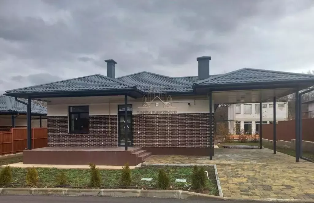 Дом в Крым, Симферопольский район, Добровское с/пос, с. Краснолесье ... - Фото 1