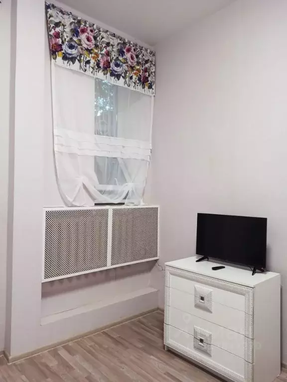 1-к кв. Крым, Симферополь просп. Кирова, 56 (30.0 м) - Фото 0