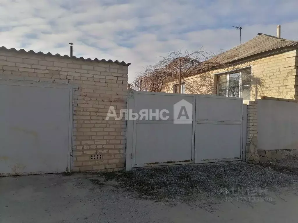 Дом в Ростовская область, Белая Калитва Октябрьская ул. (64 м) - Фото 1