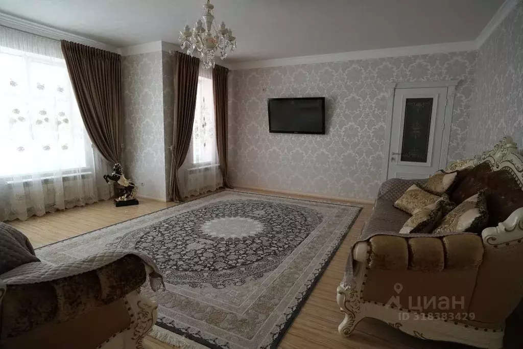 Дом в Чеченская республика, Грозный пер. 2-й Августовский (350 м) - Фото 1