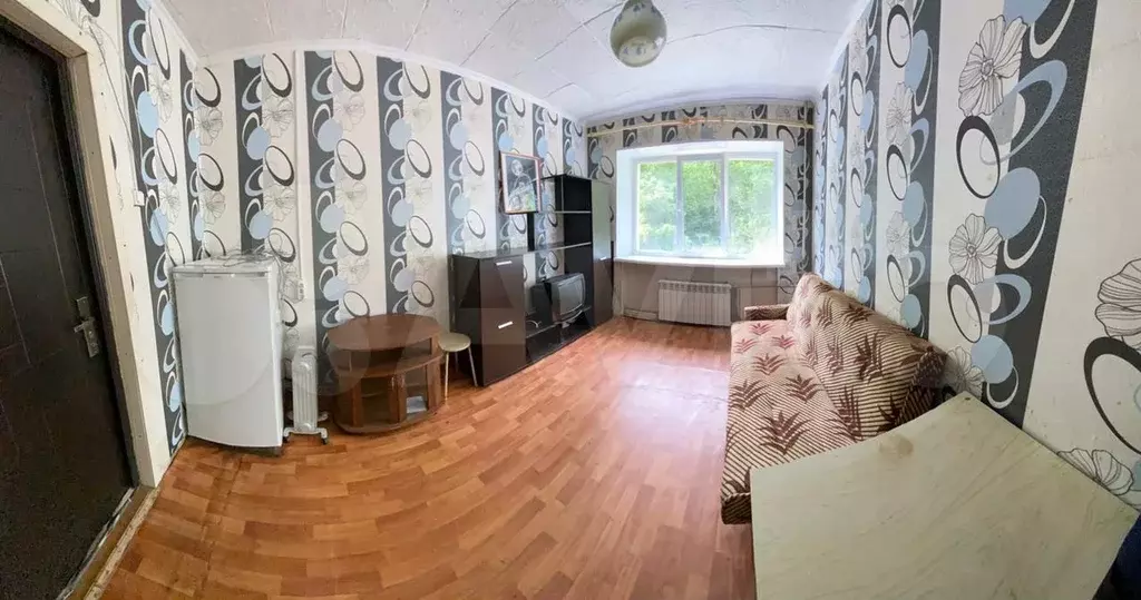 Комната 12,1 м в 6-к., 1/5 эт. - Фото 0