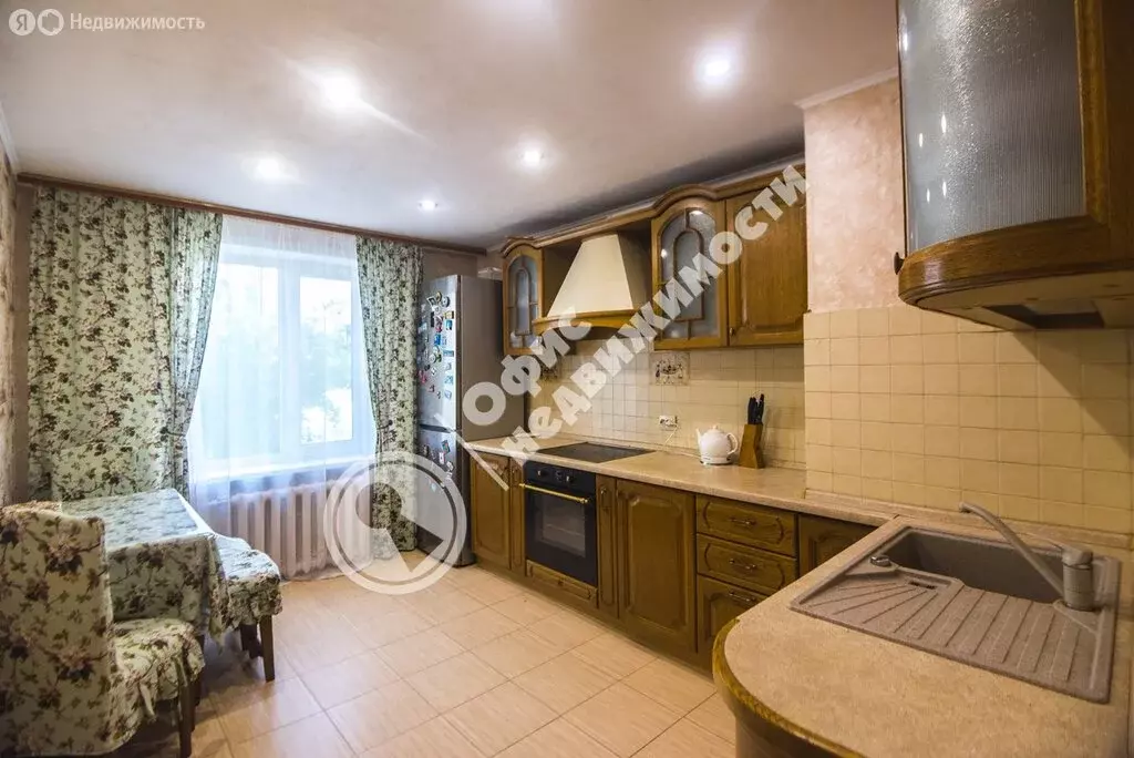 3-комнатная квартира: Пенза, улица Антонова, 4А (74.3 м) - Фото 1