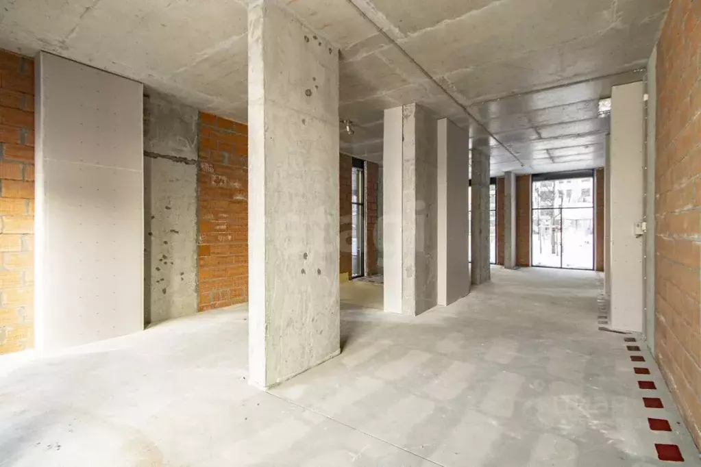 Помещение свободного назначения в Тюменская область, Тюмень ул. ... - Фото 2