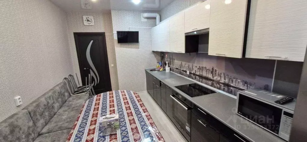 2-к кв. Пермский край, Пермь Подлесная ул., 43А (59.4 м) - Фото 1