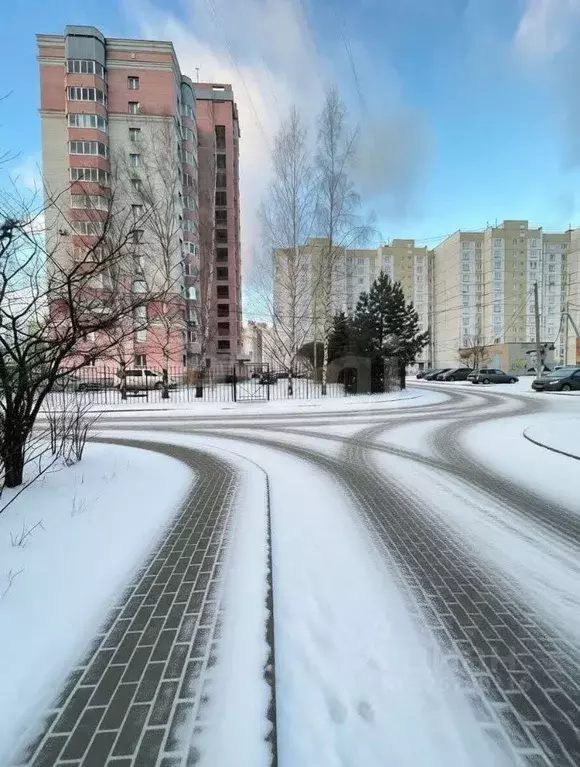 2-к кв. Ярославская область, Ярославль просп. Фрунзе, 47 (66.3 м) - Фото 1