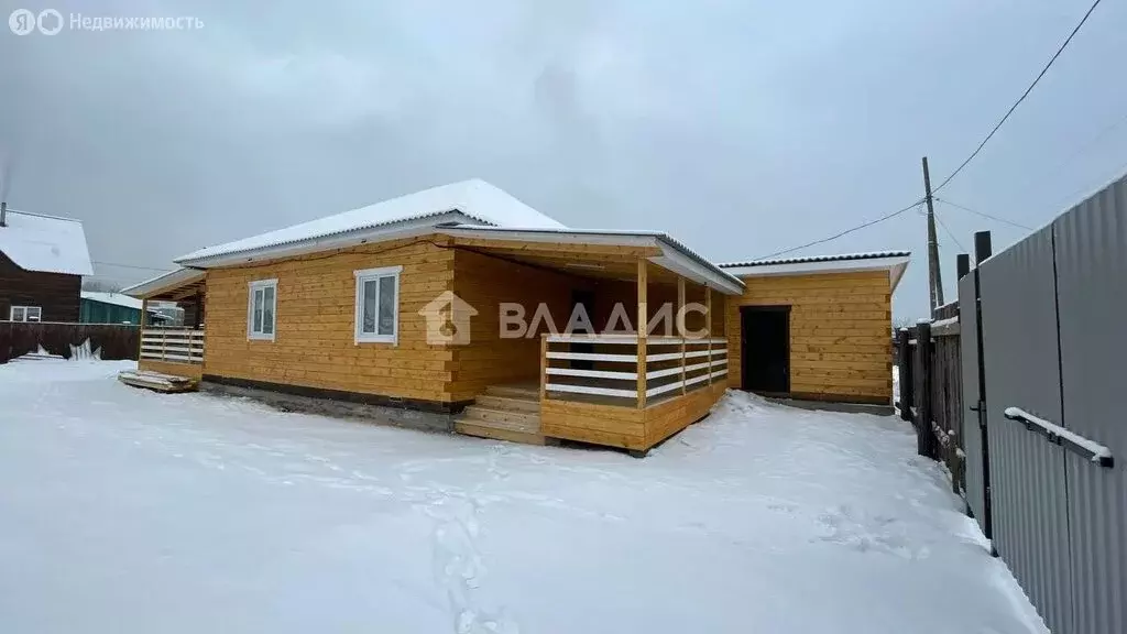 Дом в село Сотниково, Яблочная улица (210 м) - Фото 1