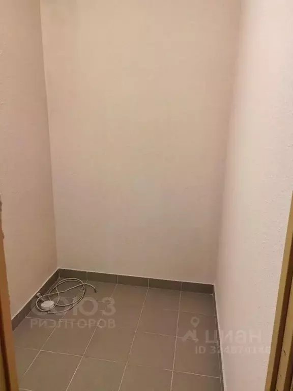 Гараж в Волгоградская область, Волгоград ул. Имени Старшего Лейтенанта ... - Фото 2