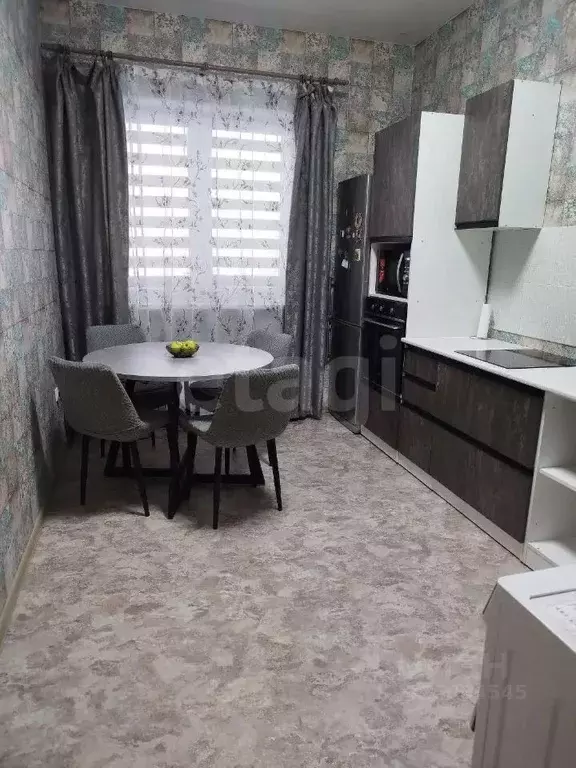 2-к кв. Ямало-Ненецкий АО, Муравленко ул. Энтузиастов, 5 (54.0 м) - Фото 1