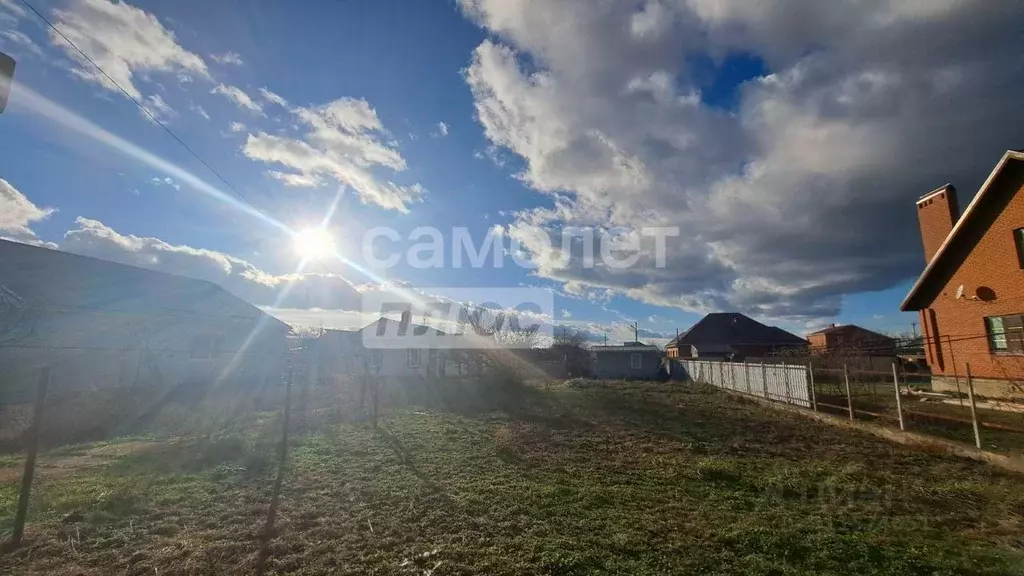 Участок в Краснодарский край, Северский район, Ильское городское ... - Фото 1