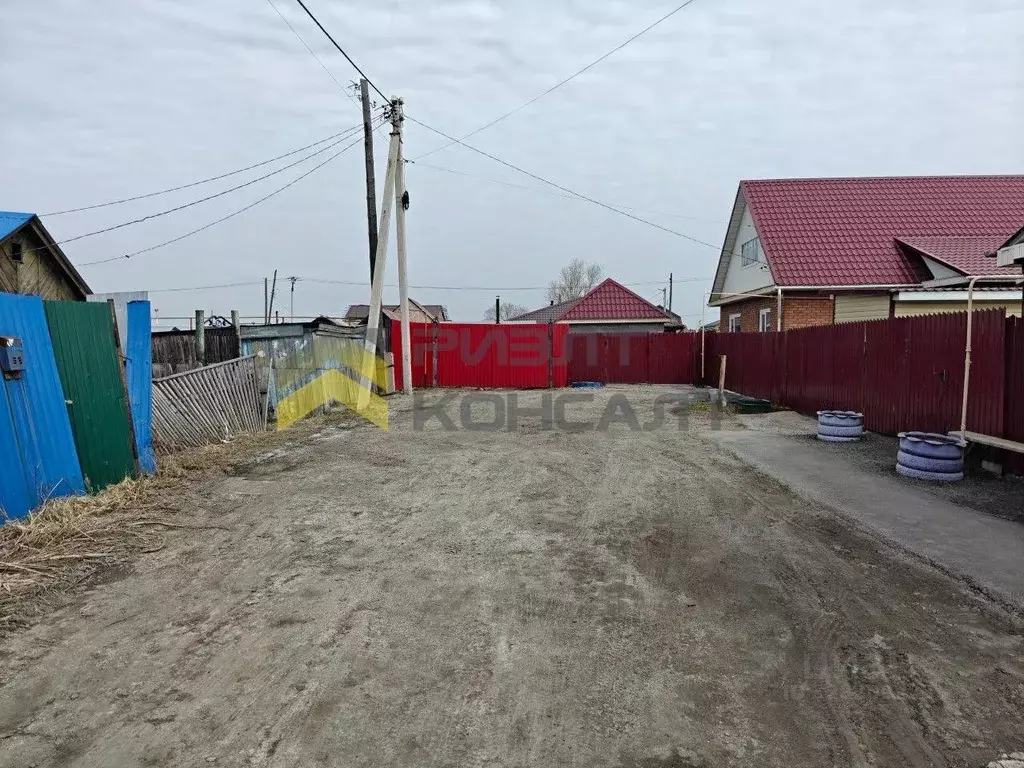 Участок в Омская область, Омск пер. Муромцева, 11А (5.4 сот.) - Фото 1