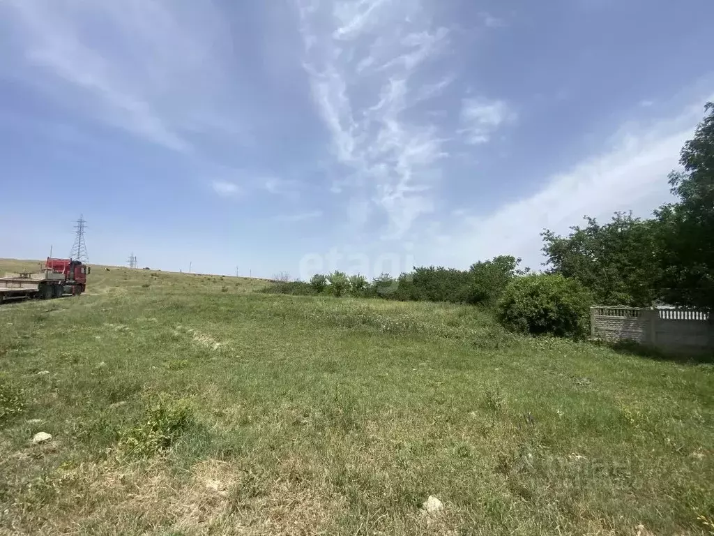 Участок в Крым, Симферопольский район, с. Мазанка ул. Садовая (6.7 ... - Фото 0