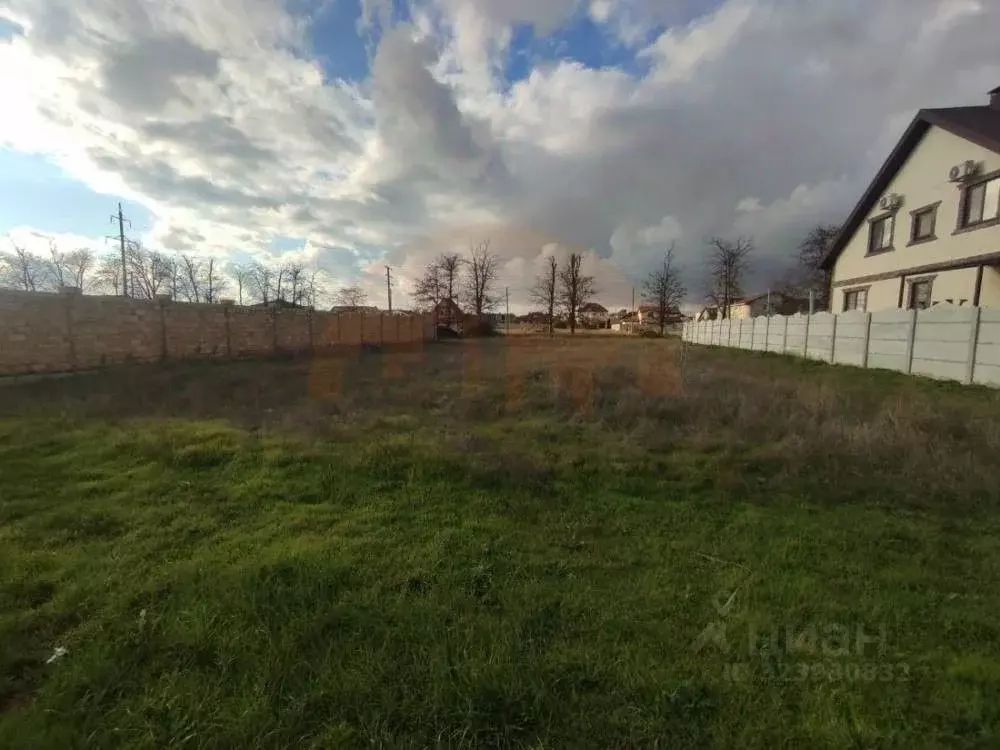 Участок в Крым, Сакский район, с. Орехово ул. 9 Мая (9.59 сот.) - Фото 2