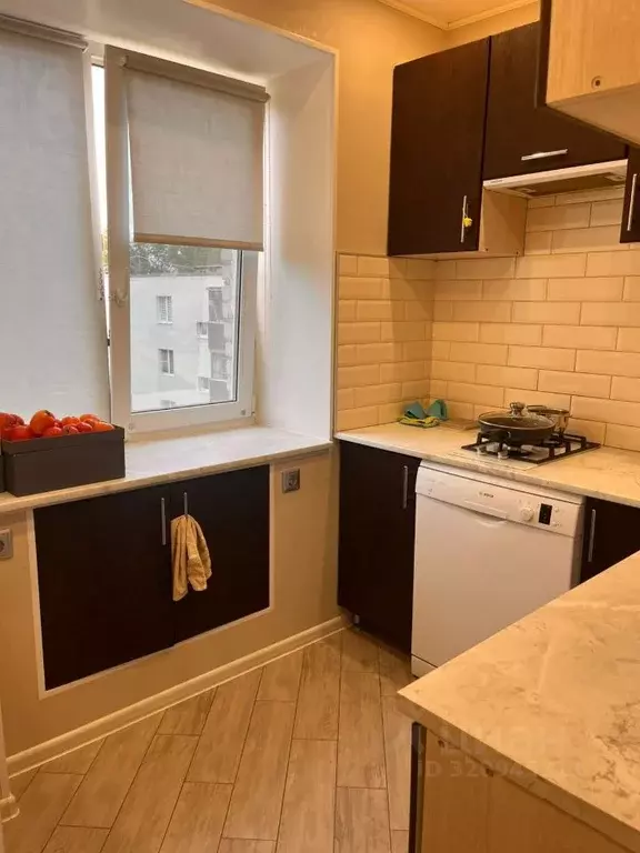 3-к кв. Ленинградская область, Тихвин 3-й мкр, 18 (54.0 м) - Фото 1