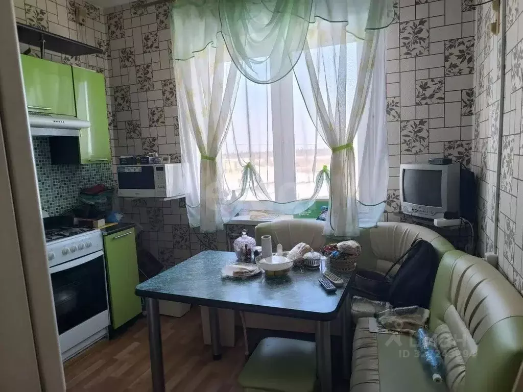 3-к кв. Ямало-Ненецкий АО, Пуровский район, Уренгой пгт, Геолог мкр 14 ... - Фото 1