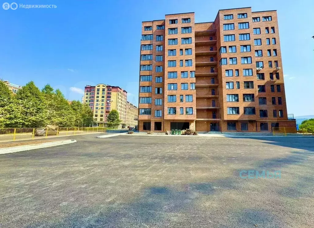 2-комнатная квартира: Владикавказ, улица Хадарцева, 5Б (144 м) - Фото 1