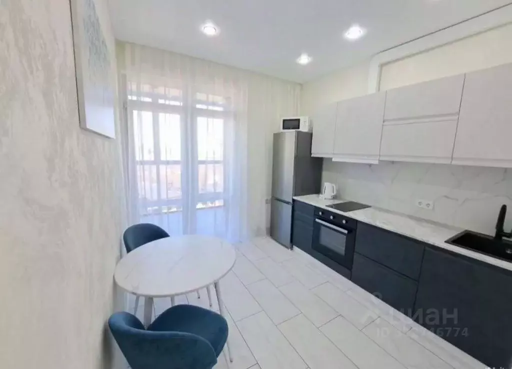 1-к кв. Иркутская область, Иркутск ул. Юрия Левитанского, 8 (35.06 м) - Фото 2