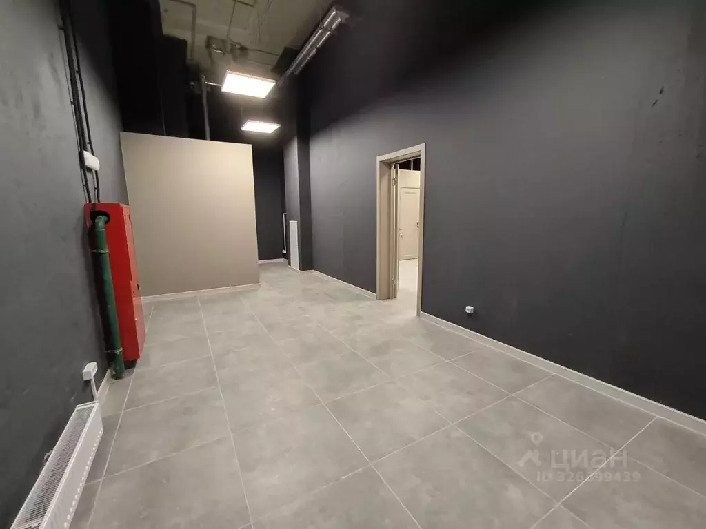 Помещение свободного назначения в Москва Производственная ул., 17 (25 ... - Фото 1