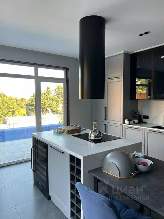 Дом в Крым, Ялта городской округ, Краснокаменка пгт ул. Алуштинская, ... - Фото 1