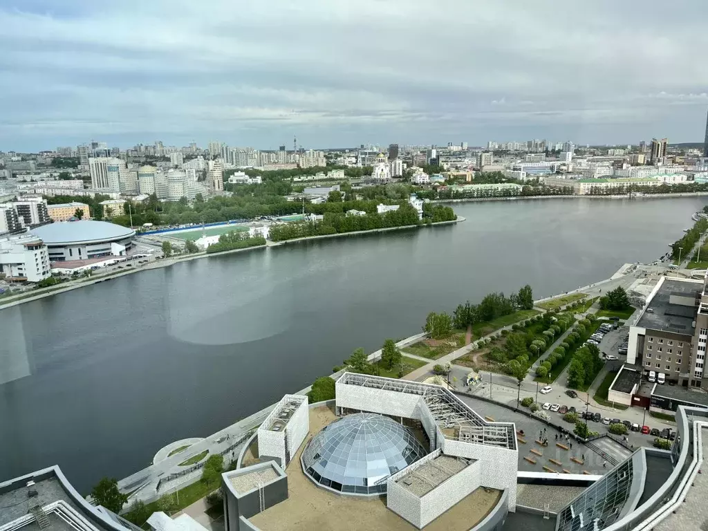 Офис в Свердловская область, Екатеринбург ул. Бориса Ельцина, 3/2 (145 ... - Фото 1