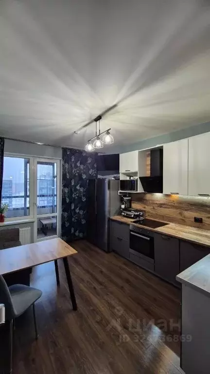 3-к кв. Санкт-Петербург ул. Генерала Кравченко, 8 (84.4 м) - Фото 1