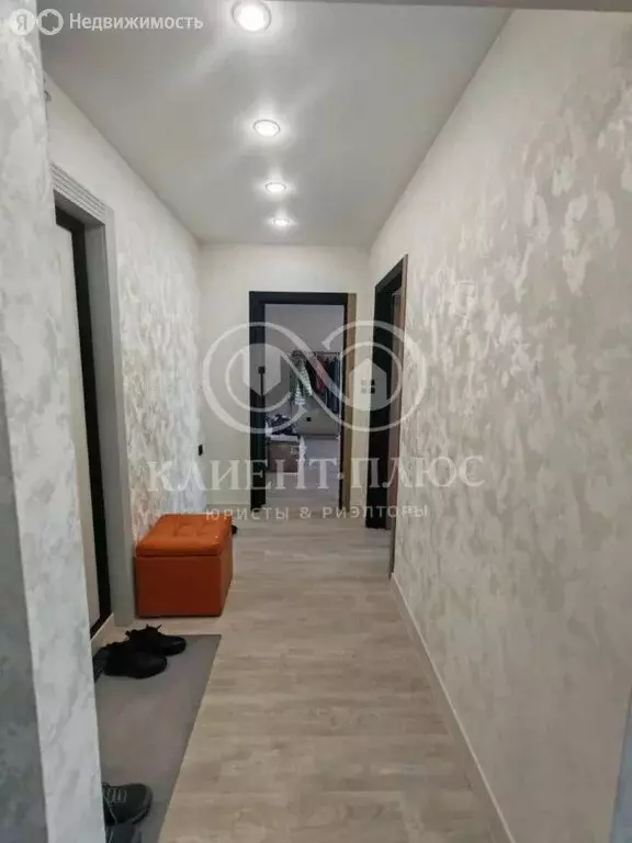 2-комнатная квартира: Южно-Сахалинск, улица М.А. Пуркаева, 110А (58.2 ... - Фото 2