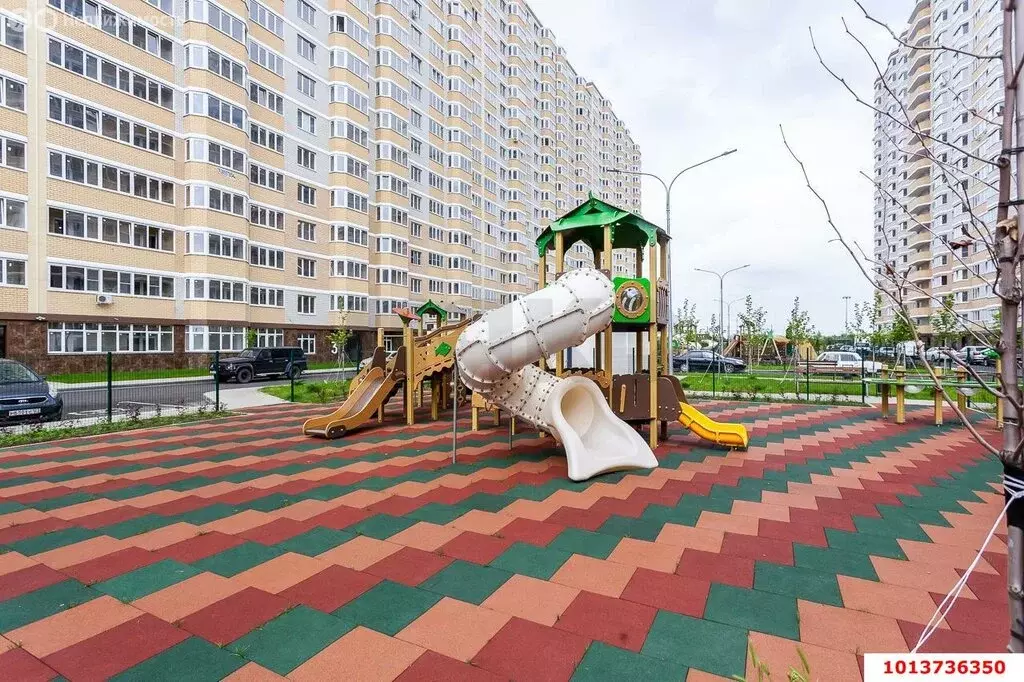 2-комнатная квартира: Краснодар, улица Красных Партизан, 1/4к15 (59 м) - Фото 1