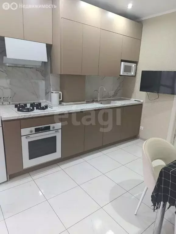 2-комнатная квартира: Калининград, Старорусская улица, 29 (64.7 м) - Фото 1