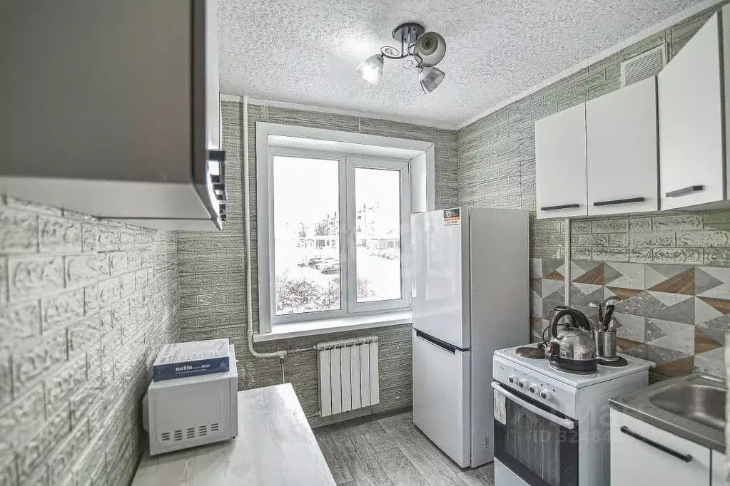 3-к кв. Сахалинская область, Южно-Сахалинск просп. Мира, 195 (64.0 м) - Фото 1