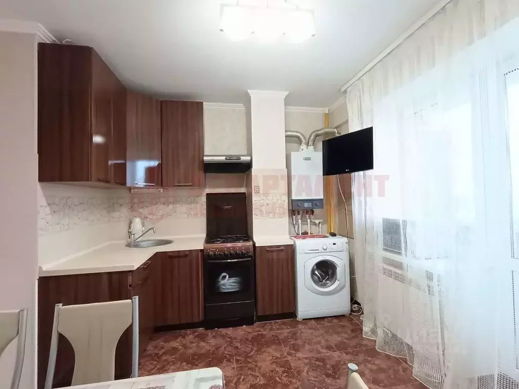 2-к кв. Астраханская область, Астрахань Хибинская ул., 10к1 (52.9 м) - Фото 1