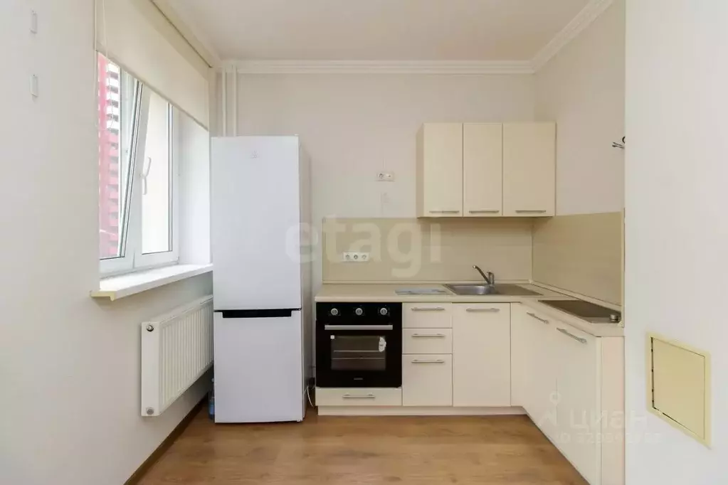 1-к кв. Тюменская область, Тюмень ул. Василия Гольцова, 3 (43.0 м) - Фото 0