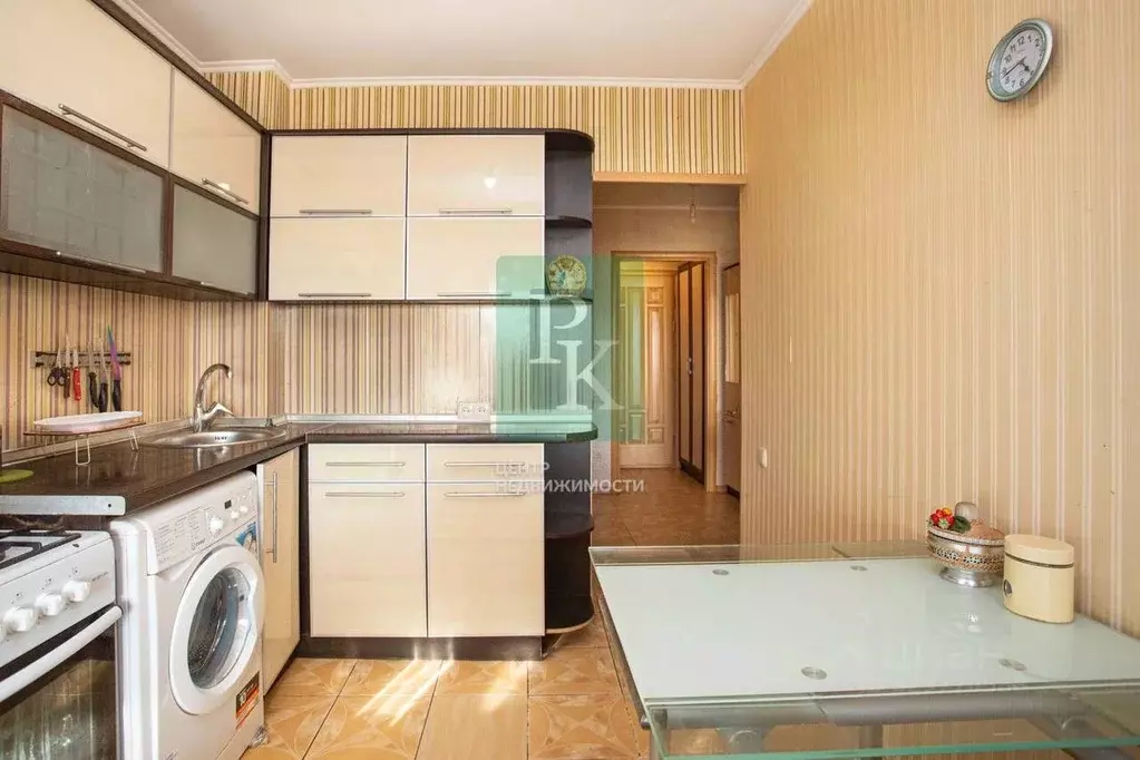 1-к кв. Севастополь просп. Героев Сталинграда, 52 (39.8 м) - Фото 2