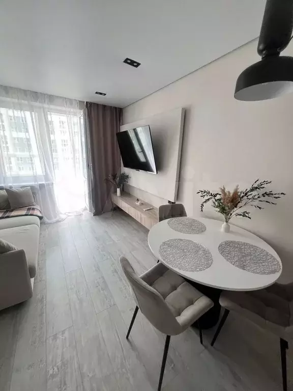 1-к. квартира, 40 м, 18/27 эт. - Фото 1
