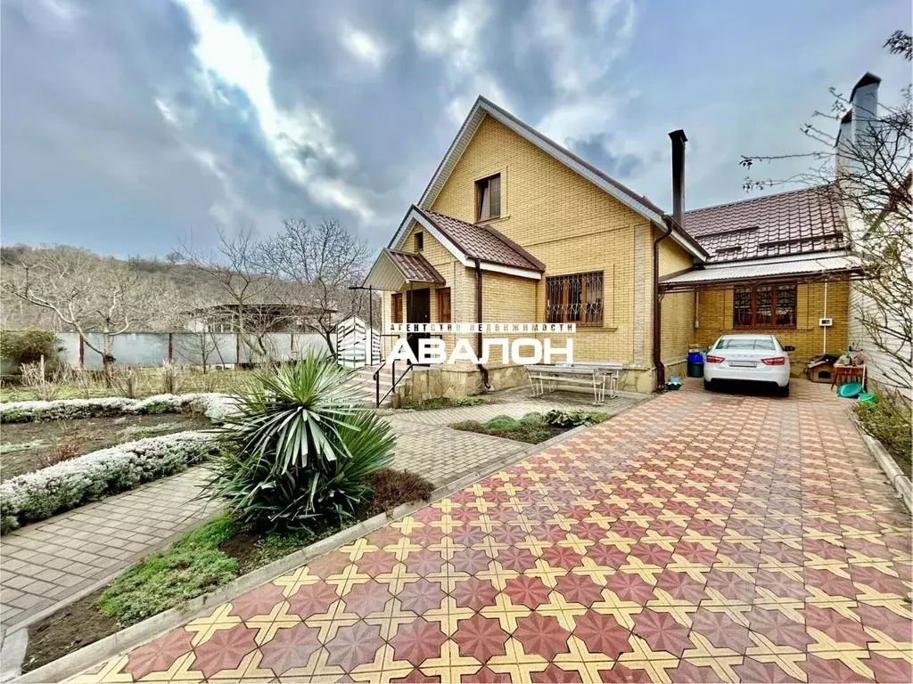 Дом в Ставропольский край, Ессентуки Летняя ул. (237 м) - Фото 1