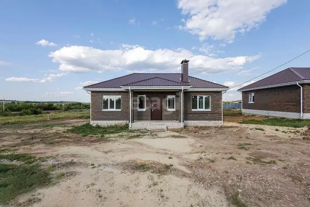 Дом в Воронежская область, Семилукский район, с. Губарево ул. Мира ... - Фото 1