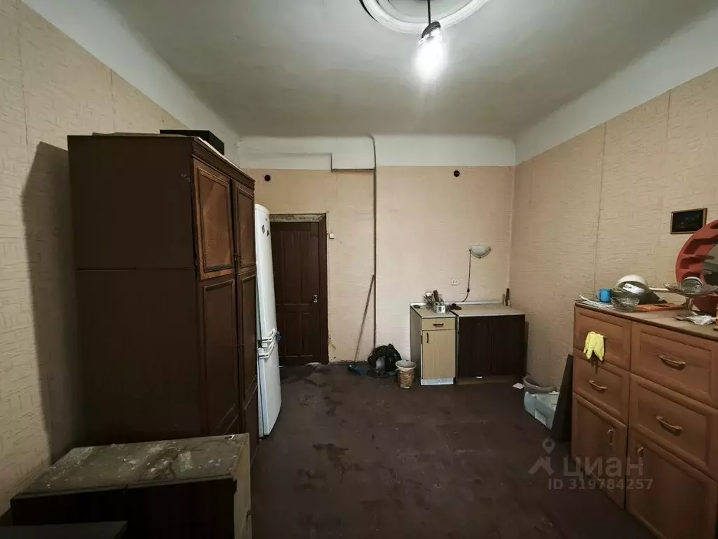 Комната Челябинская область, Челябинск Российская ул., 32 (35.6 м) - Фото 1