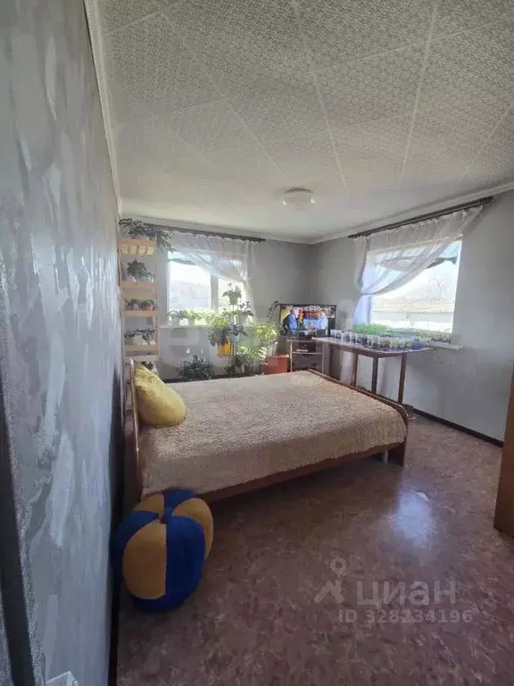 Дом в Амурская область, Белогорский муниципальный округ, с. Никольское ... - Фото 1