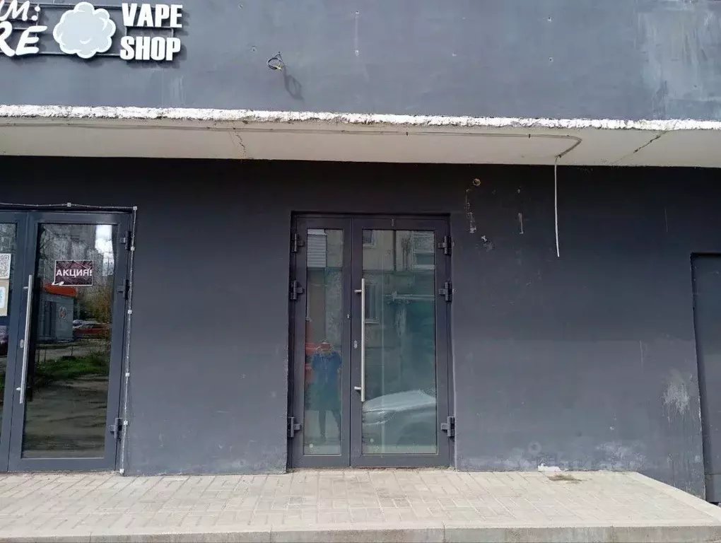 Помещение свободного назначения в Удмуртия, Ижевск ул. Коммунаров, 165 ... - Фото 2