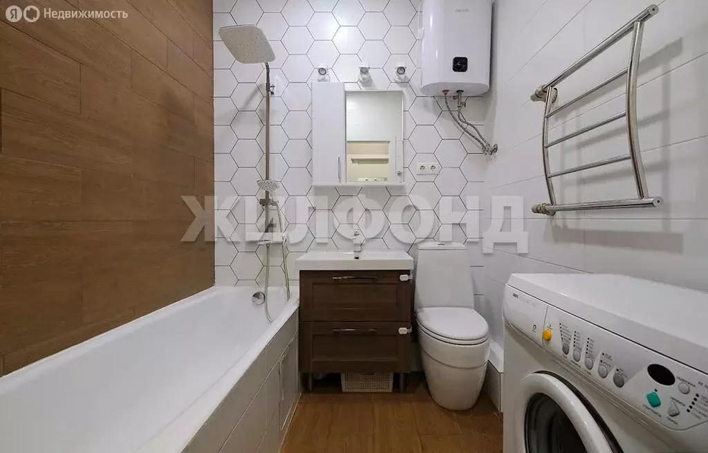 2-комнатная квартира: Новосибирск, улица Адриена Лежена, 19 (46.4 м) - Фото 0