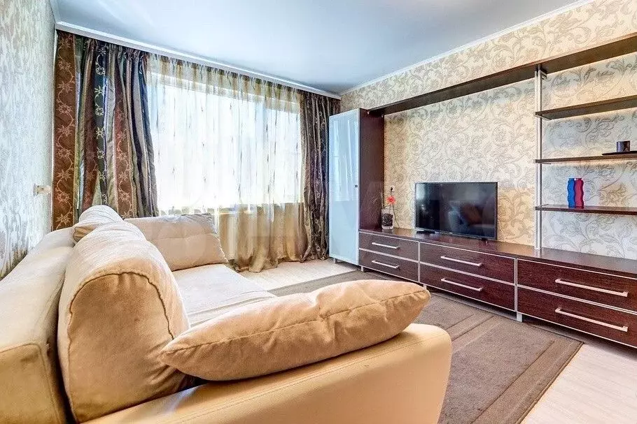 3-к. квартира, 62 м, 9/9 эт. - Фото 1