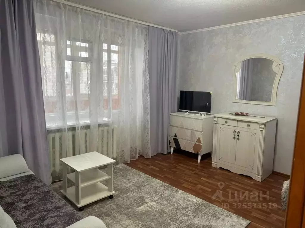 1-к кв. Татарстан, Зеленодольск Комсомольская ул., 19 (35.0 м) - Фото 1