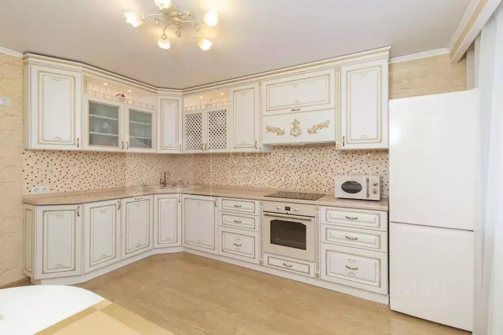 3-к кв. Тюменская область, Тюмень Широтная ул., 172к1 (89.5 м) - Фото 1