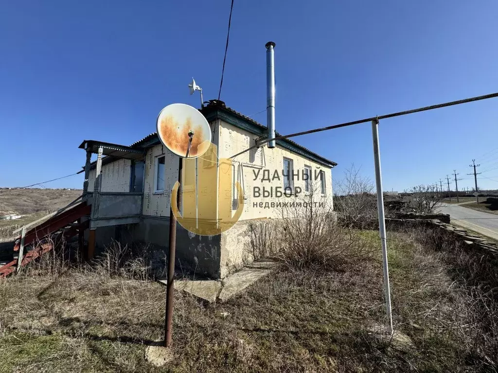 Дом в Ростовская область, Белокалитвинский район, Краснодонецкая ст-ца ... - Фото 2