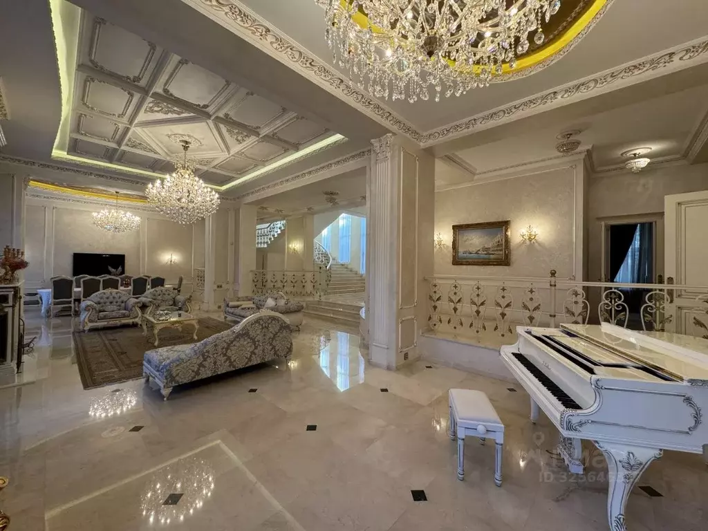 Коттедж в Московская область, Красногорск городской округ, с. ... - Фото 1