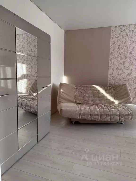 1-к кв. Липецкая область, Елец Радиотехническая ул., 28Б (43.0 м) - Фото 0